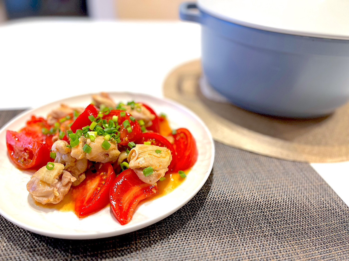 無水調理鍋で作る鶏肉とトマトのオイスター炒め